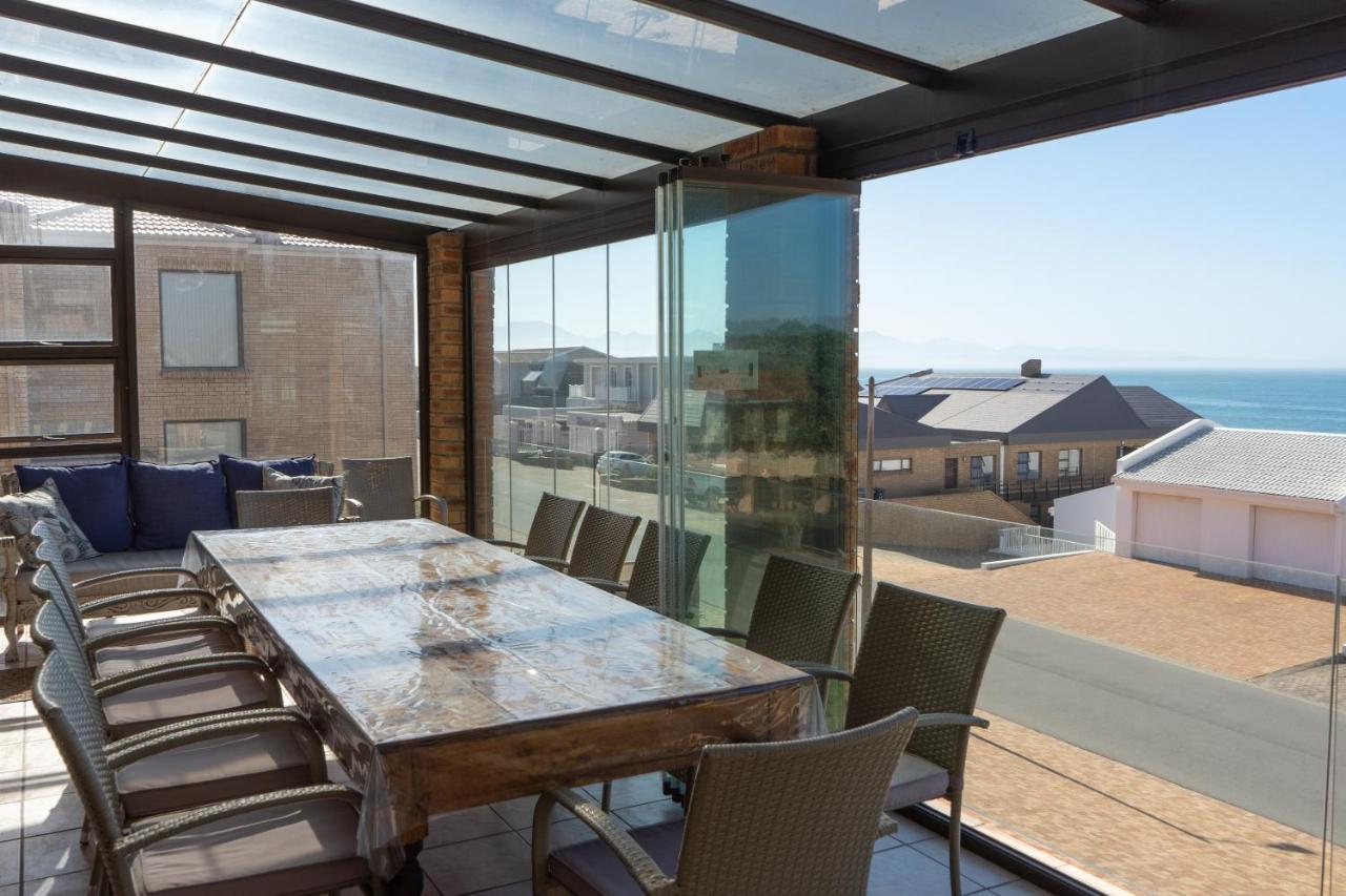 Bob Bouwer Sea View Apartment Bayview Kültér fotó